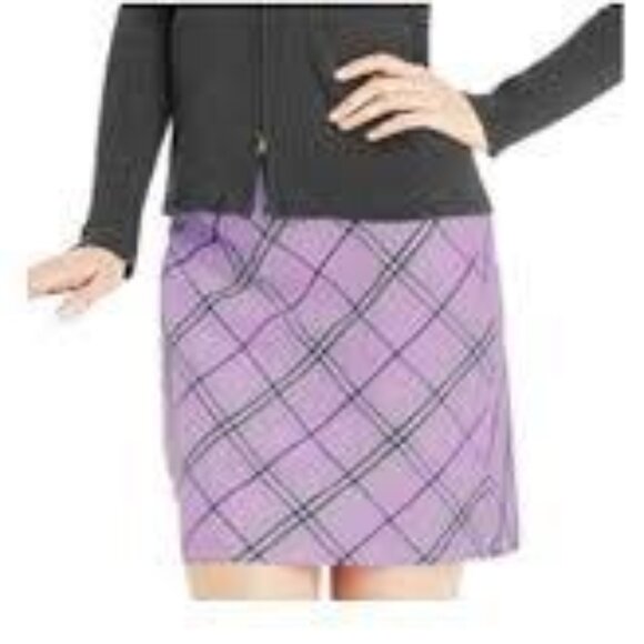 Greg Norman Skort and Shirt. - Picture 3 of 10